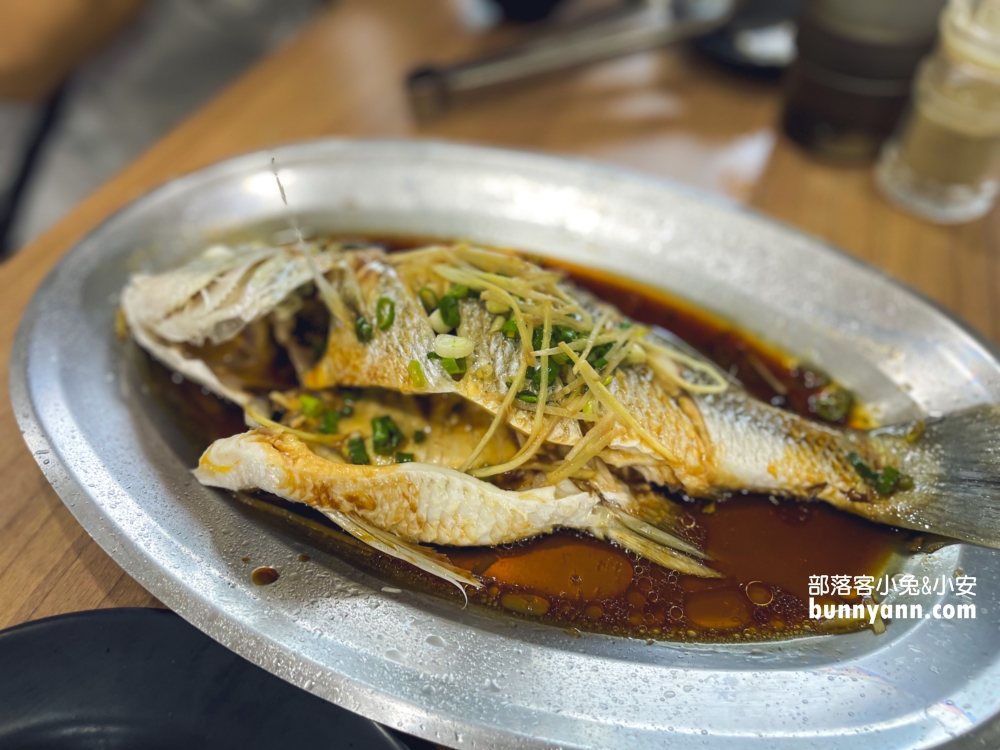 宜蘭【海世界複合式碳烤】谷歌4.3顆星的評價很高的海鮮吃到飽餐廳！