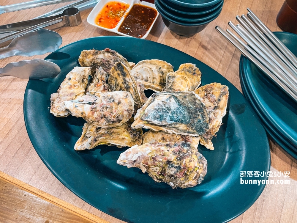 宜蘭【海世界複合式碳烤】谷歌4.3顆星的評價很高的海鮮吃到飽餐廳！