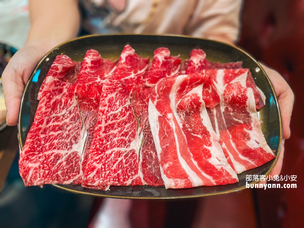 【加分火鍋廟口店】新鮮海陸火鍋這裡吃，裝潢又美麗浪漫