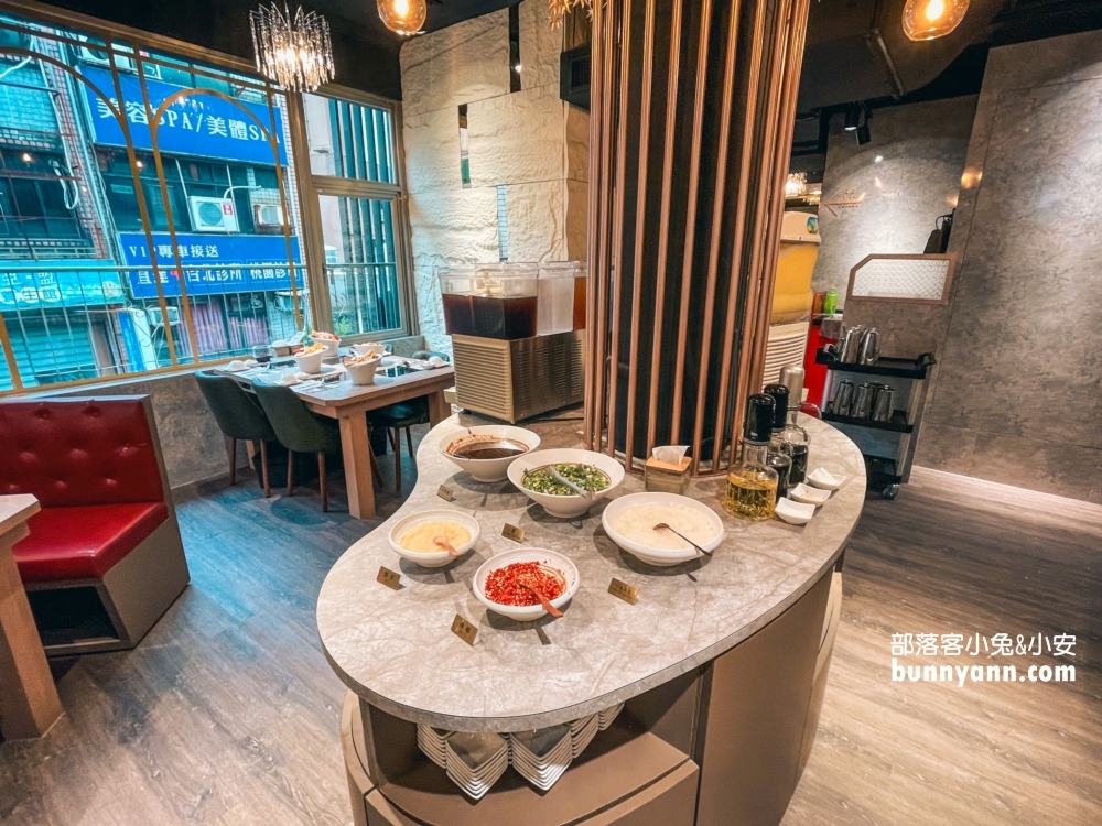 【加分火鍋廟口店】新鮮海陸火鍋這裡吃，裝潢又美麗浪漫