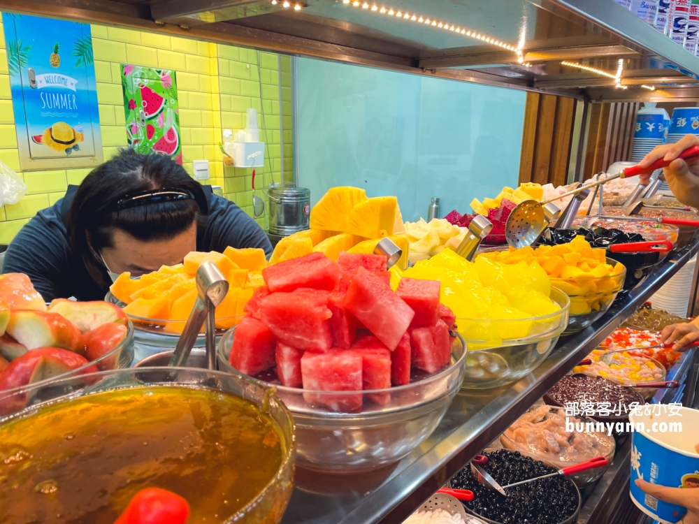 桃園【鉅大自助冰城】中壢自助式冰店，指標性的老字號自助式冰店。
