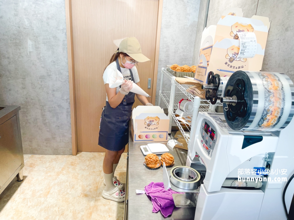 波哥泡芙中壢店｜爆漿菠蘿脆皮泡芙，巧克力、草莓、香草必買推薦!!
