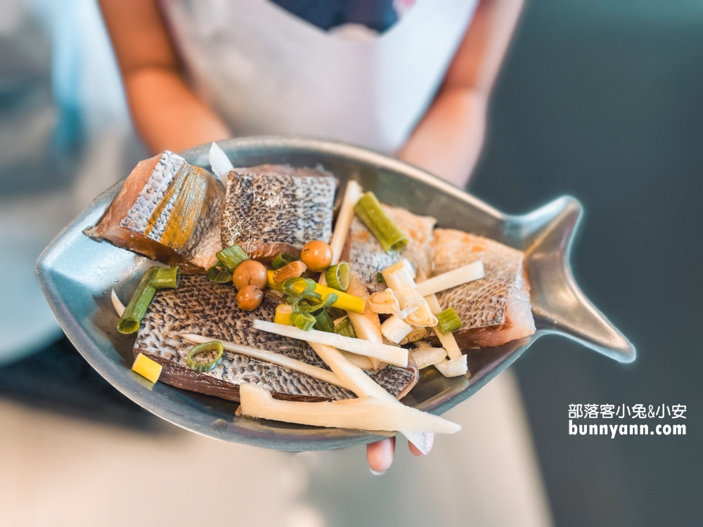 宜蘭五結鄉【溪和水產觀光工廠】工業區內的魚料理故事館