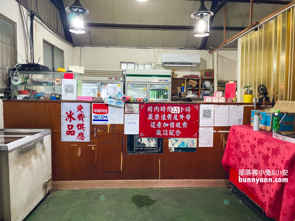 苗栗【台灣水牛城】提供350元火鍋與烤肉吃到飽，CP值相當高。