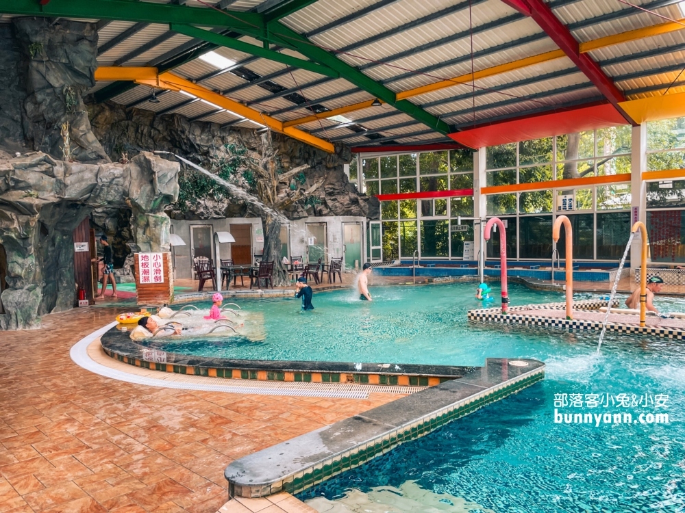 嘉義【威士登水世界】市區隱藏版水上樂園，高空滑水道超讚