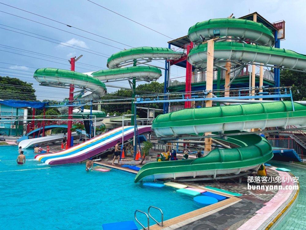 嘉義【威士登水世界】市區隱藏版水上樂園，高空滑水道超讚