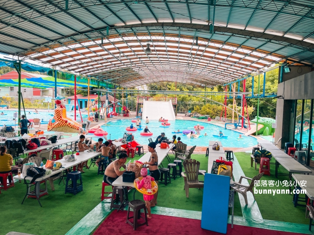 嘉義【威士登水世界】市區隱藏版水上樂園，高空滑水道超讚