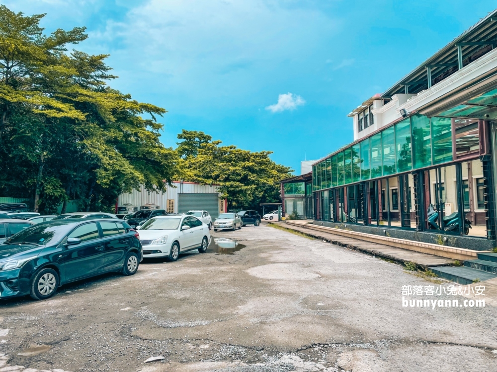嘉義【威士登水世界】市區隱藏版水上樂園，高空滑水道超讚