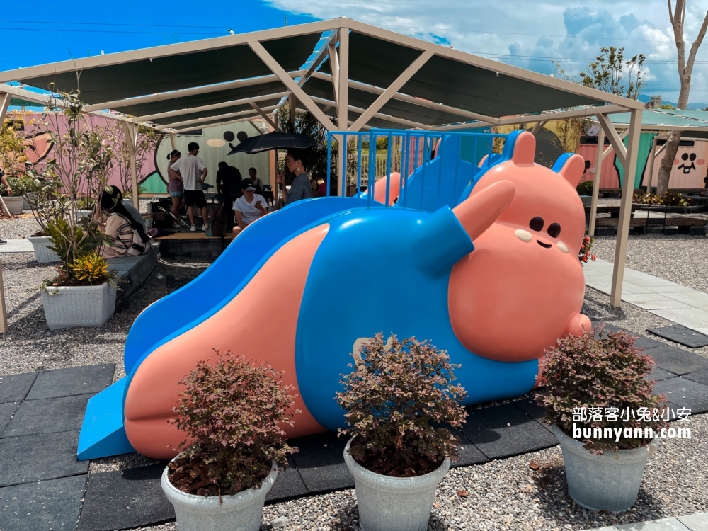 宜蘭【星夢森林劇場】來找可愛水豚君跟毛茸茸兔兔互動