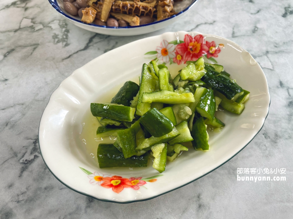 青島水餃館｜埔里美食推薦大碗公牛肉麵，水餃跟大腸也很強
