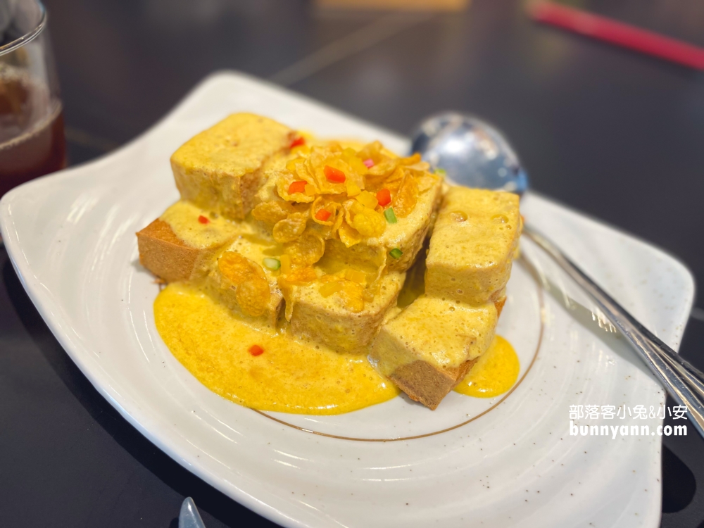 台中【厝秘甘肅店】藏在豪宅裡的好吃白菜土雞鍋。