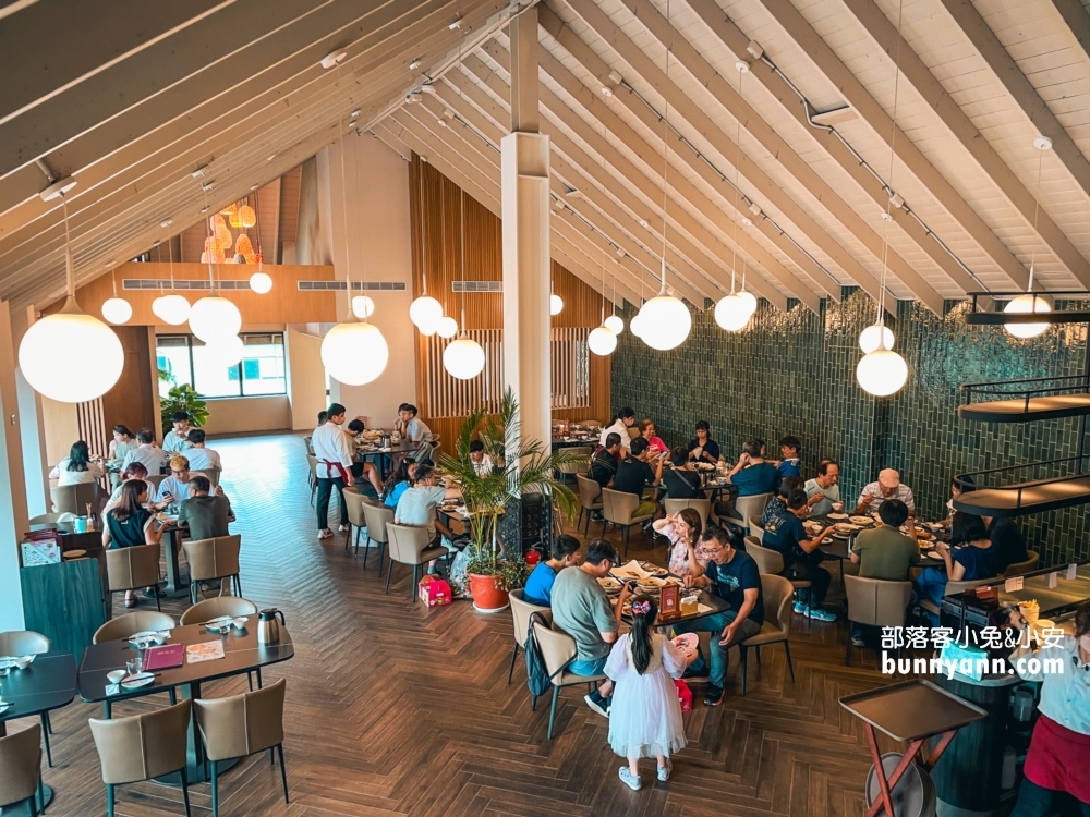 台中【厝秘甘肅店】藏在豪宅裡的好吃白菜土雞鍋。
