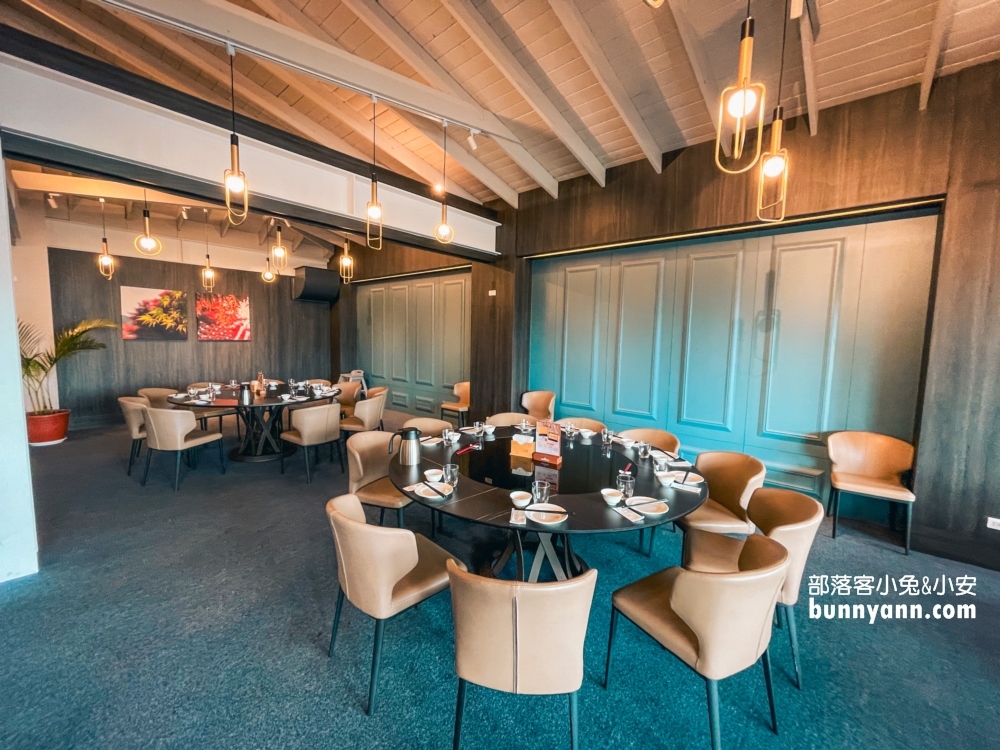 台中【厝秘甘肅店】藏在豪宅裡的好吃白菜土雞鍋。