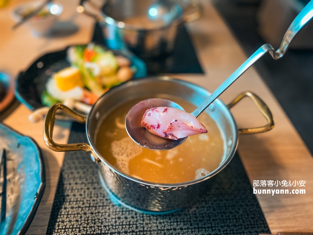 鍋泰山大里店｜大里森林系南洋火鍋，最低328元起，近40種食材無限吃到飽！