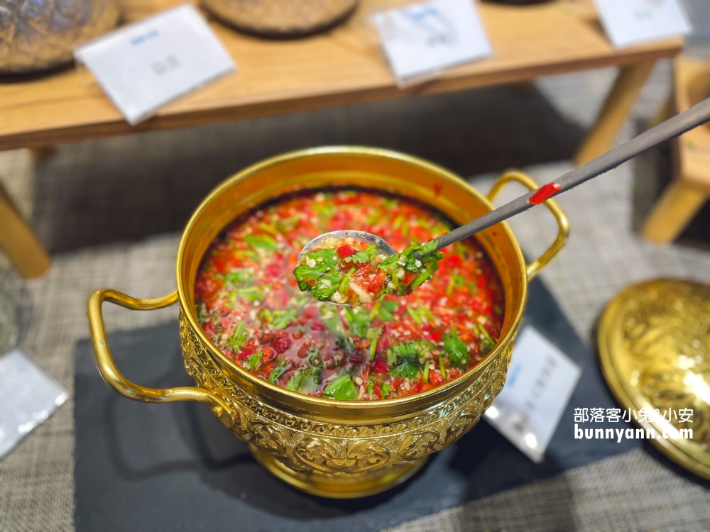 鍋泰山大里店｜大里森林系南洋火鍋，最低328元起，近40種食材無限吃到飽！