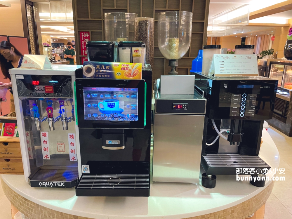 馥麗飯店御品百匯廳自助餐開箱，啤酒、螃蟹、生魚片、壽司吃到飽