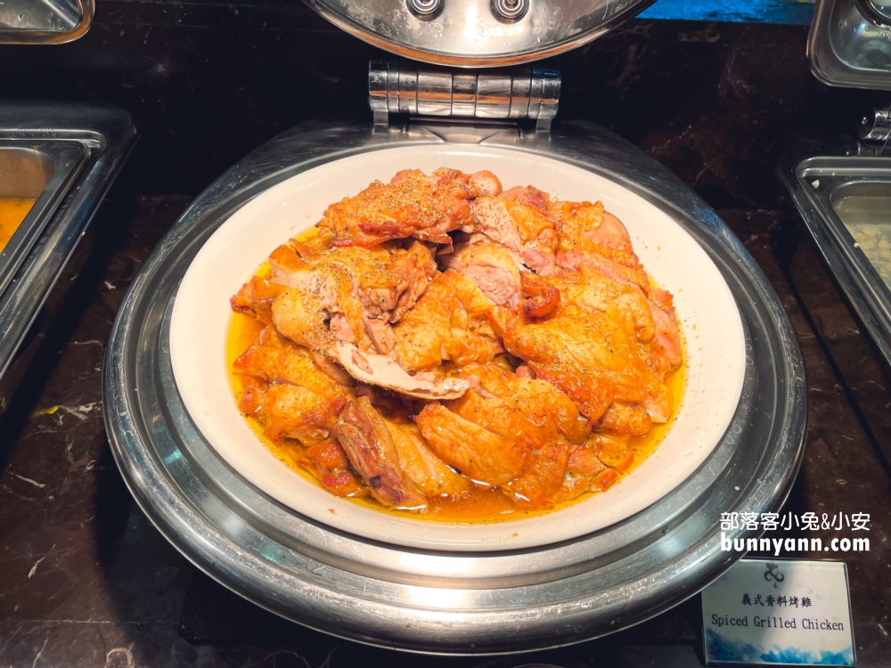 馥麗飯店御品百匯廳自助餐開箱，啤酒、螃蟹、生魚片、壽司吃到飽