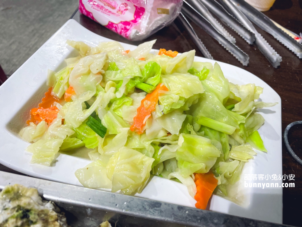 【嘿皮平價料理】嘉義超強烤蚵吃到飽，金莎豆腐跟炒麵也必點