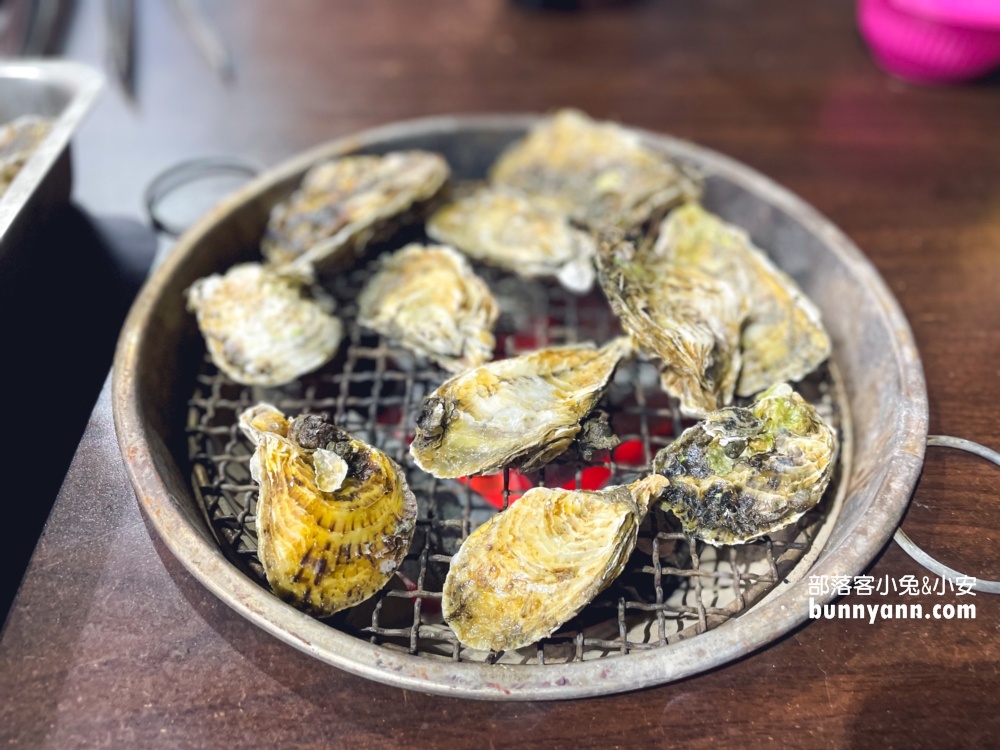【嘿皮平價料理】嘉義超強烤蚵吃到飽，金莎豆腐跟炒麵也必點