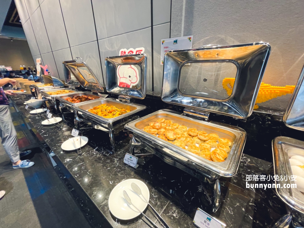 嘉義【棒棒積木飯店】親子遊戲區、電動車跑道與各種風格的主題房