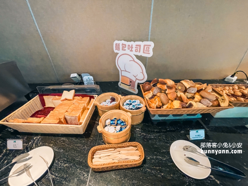 嘉義【棒棒積木飯店】親子遊戲區、電動車跑道與各種風格的主題房