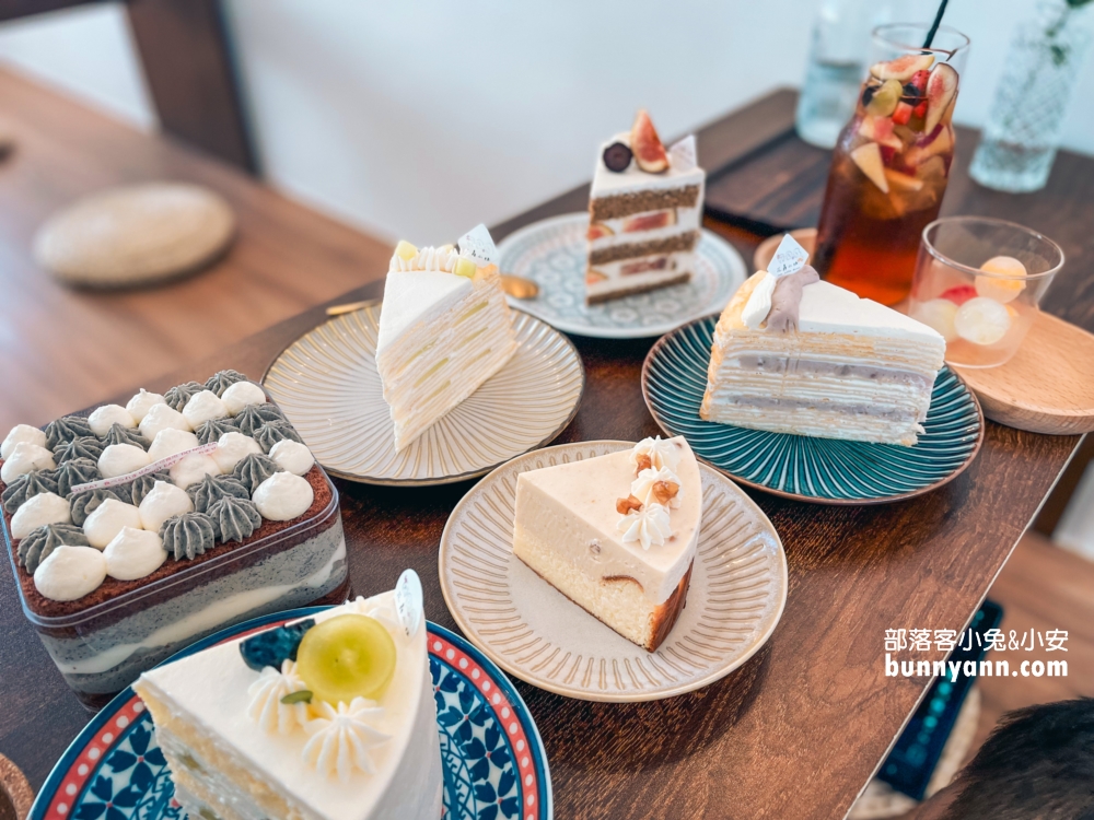 宜蘭下午茶【花轟小姐】推薦好吃到爆炸的千層蛋糕。
