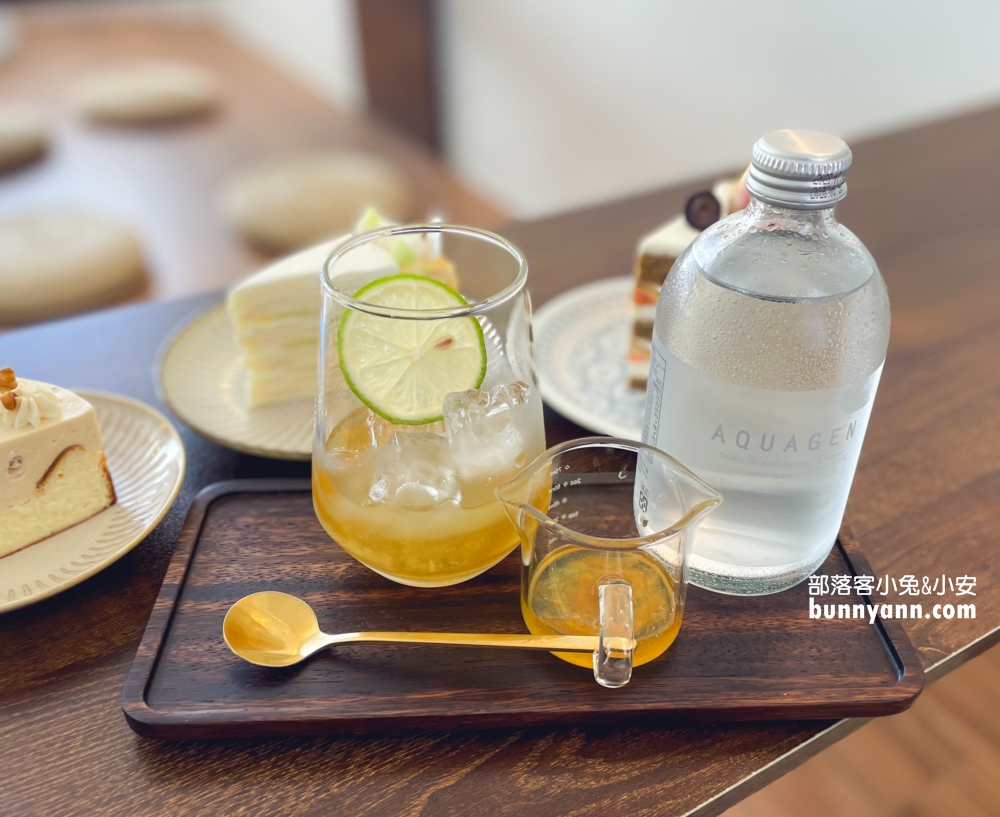 宜蘭下午茶【花轟小姐】推薦好吃到爆炸的千層蛋糕。