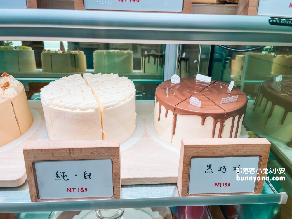 宜蘭下午茶【花轟小姐】推薦好吃到爆炸的千層蛋糕。