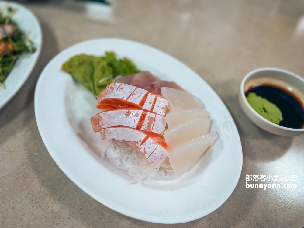 漁港裡的公道海鮮店！新北友信海鮮餐廳新鮮又實在