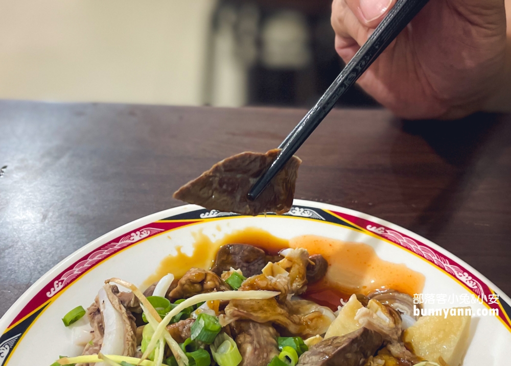 【和平島美食】阿美排骨麵，海大推薦好吃排骨酥麵