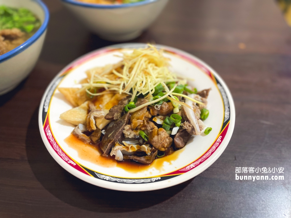 【和平島美食】阿美排骨麵，海大推薦好吃排骨酥麵
