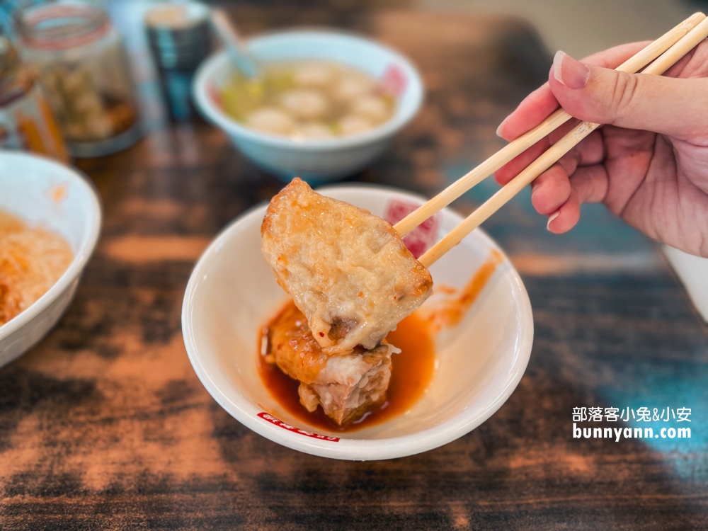 基隆魚丸伯仔，70年老字號豆干包，不用百元就能吃很飽