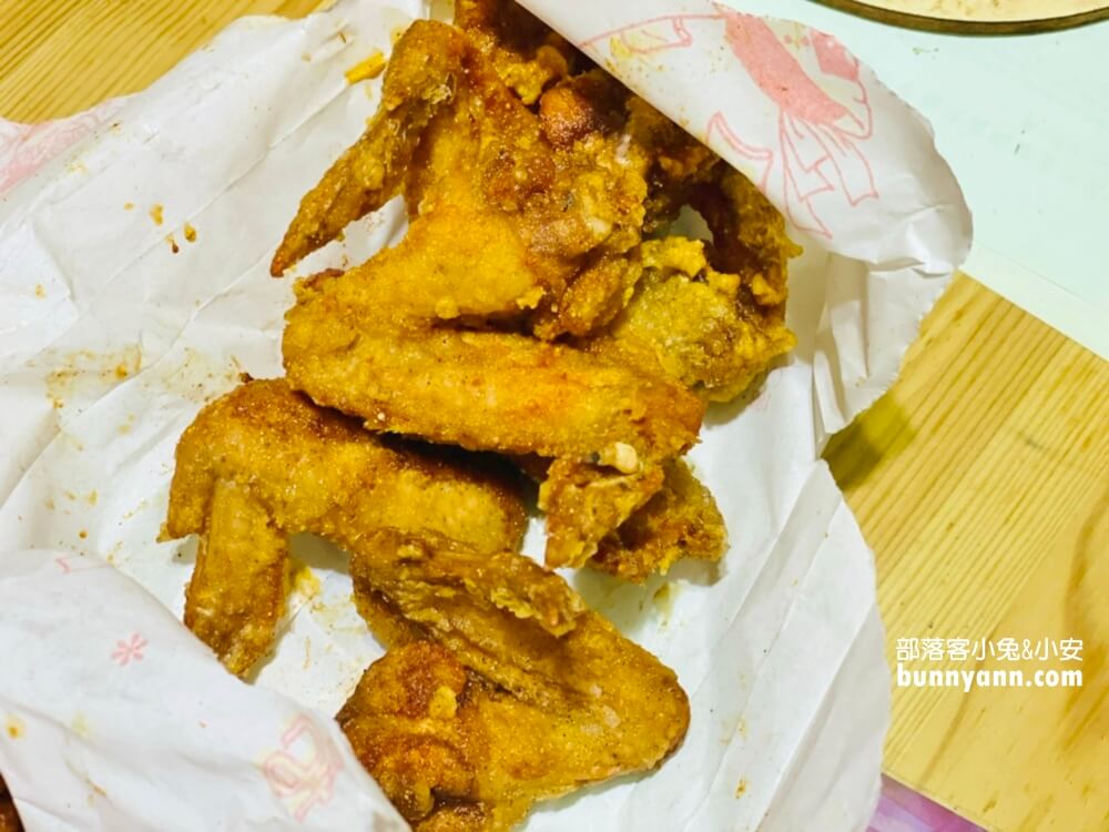 基隆【西八碼頭炸雞】超邪惡雞翅，現炸油嫩炸雞好好吃
