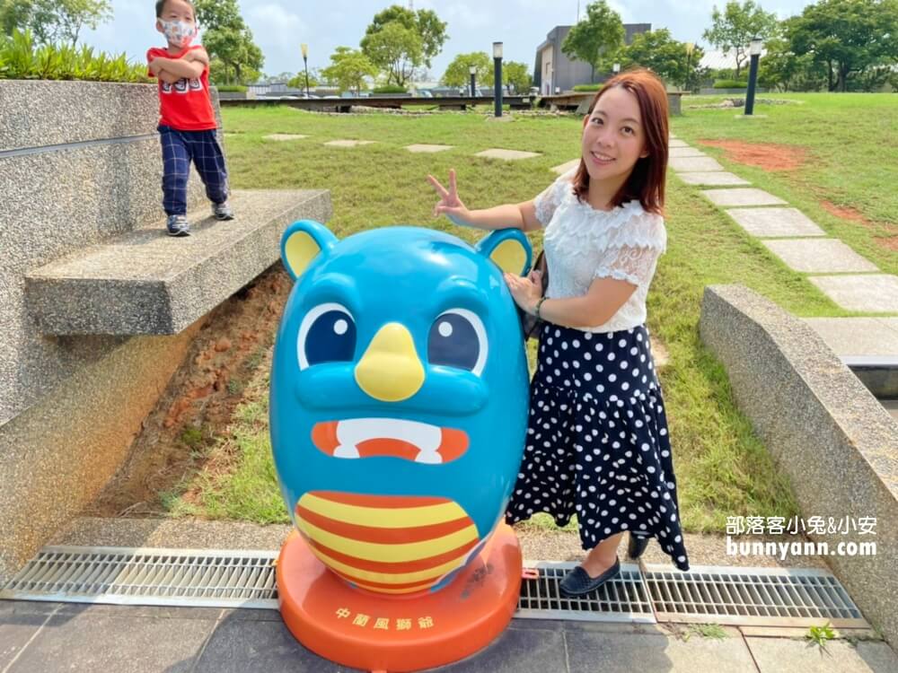 金門景點》金門酒廠金寧門市，來金門必訪指標景點，免門票試喝金門高粱很可以