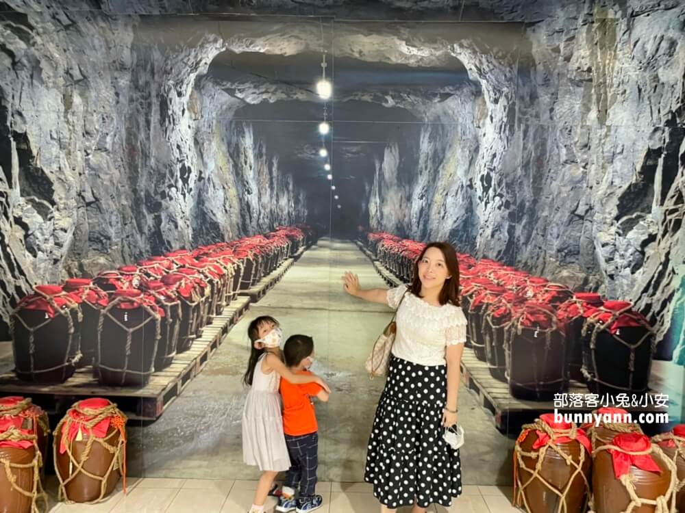 金門景點》金門酒廠金寧門市，來金門必訪指標景點，免門票試喝金門高粱很可以