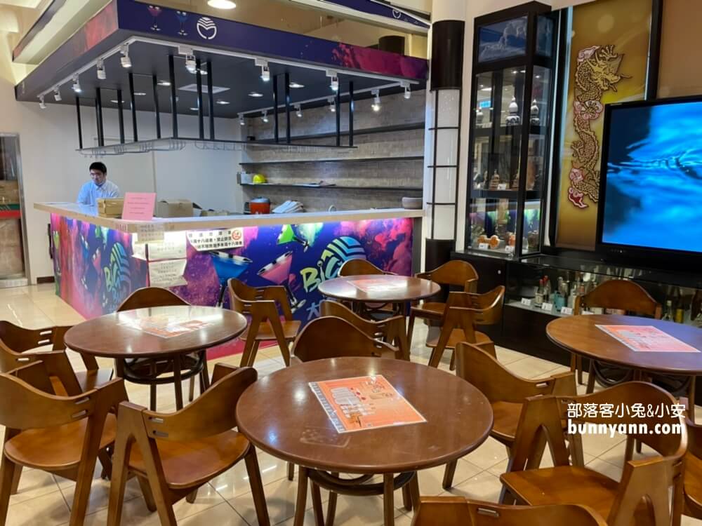 金門景點》金門酒廠金寧門市，來金門必訪指標景點，免門票試喝金門高粱很可以