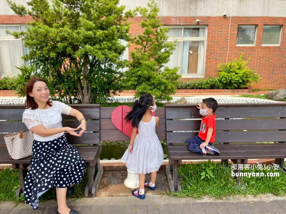金門景點》金門酒廠金寧門市，來金門必訪指標景點，免門票試喝金門高粱很可以