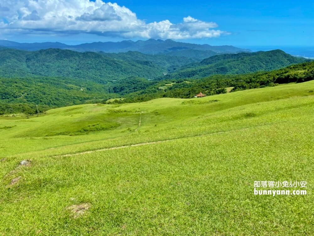 桃源谷步道內寮線，半小時攻頂山陵線，眺望北台灣最美大草原