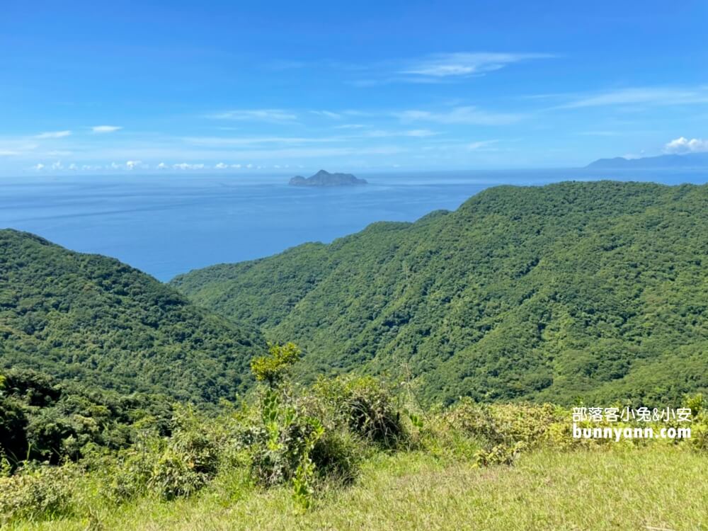 桃源谷步道內寮線，半小時攻頂山陵線，眺望北台灣最美大草原