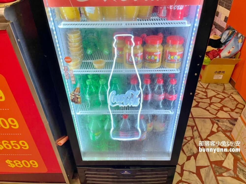 基隆美食》老司雞炸全雞專賣店，浮誇炸全雞脆皮又多汁，美味上桌給你看