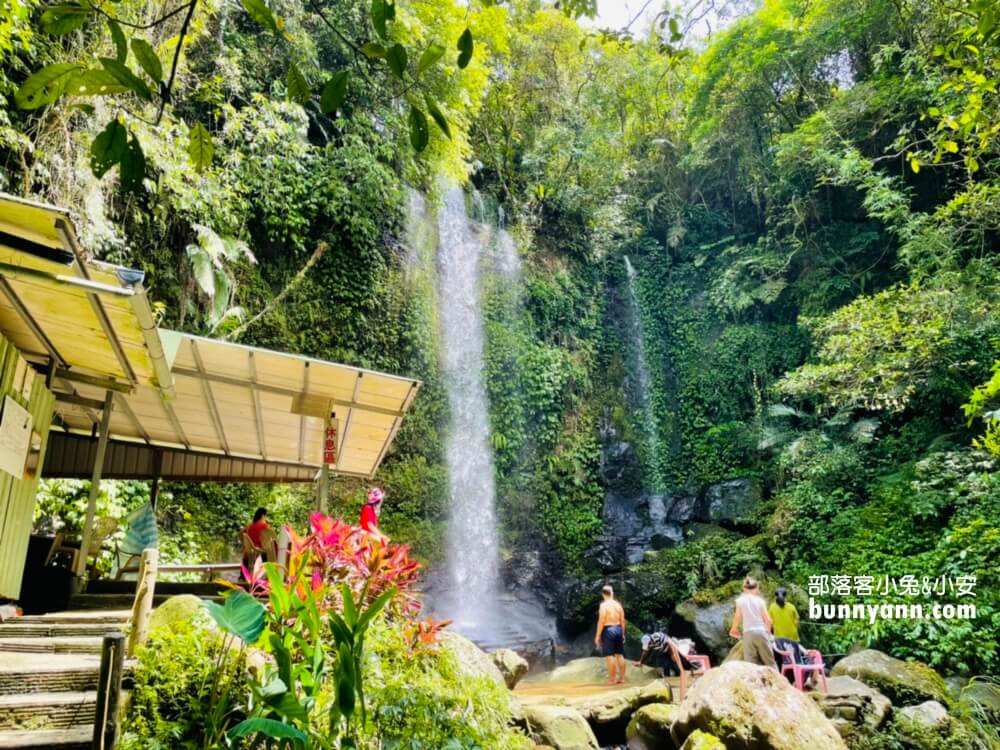 新北【炮子崙瀑布】從入口只要走15分鐘就能夠抵達觀瀑平台