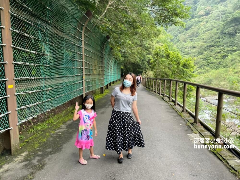 三峽【滿月圓國家森林遊樂區】來回兩小時輕鬆走賞瀑步道，停車資訊整理
