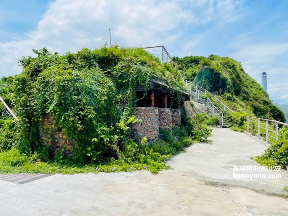 帶你玩【基隆燈塔】浪漫地中海風情，觀景平台眺望湛藍海景