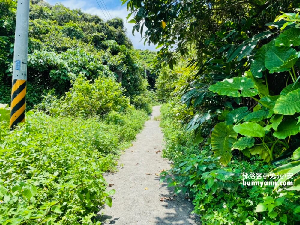 帶你玩【基隆燈塔】浪漫地中海風情，觀景平台眺望湛藍海景