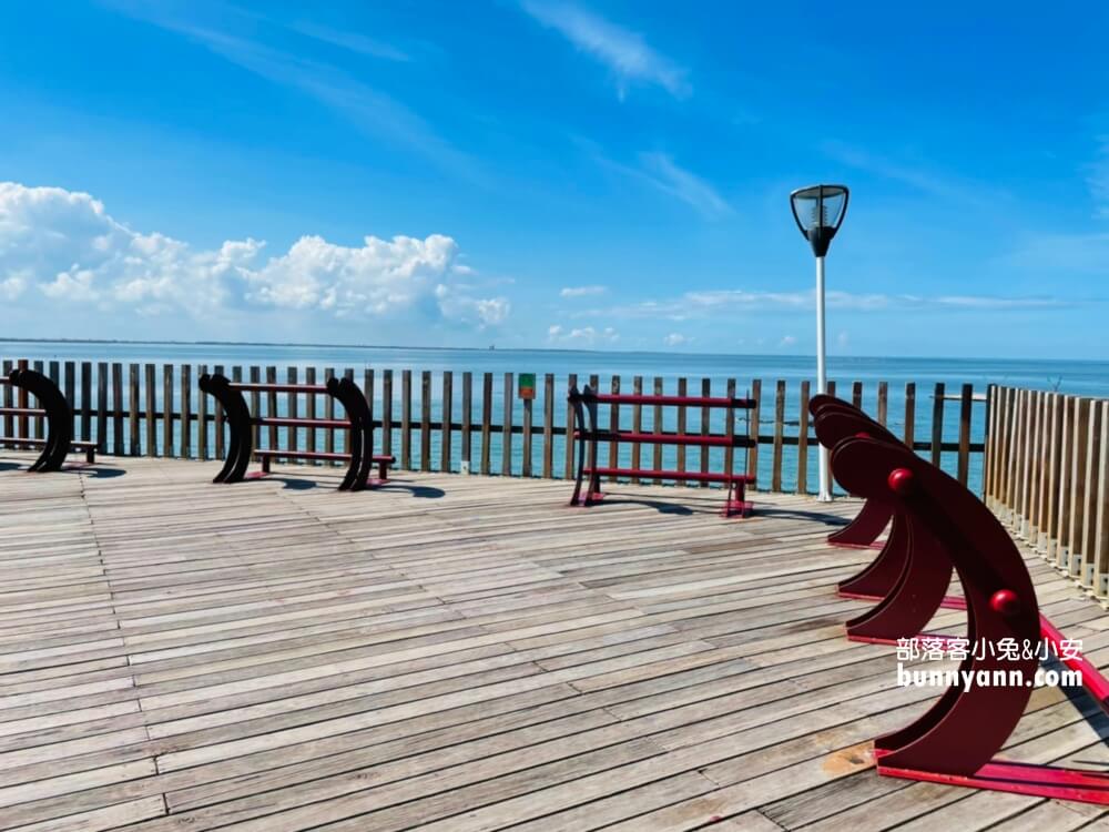 嘉義【東石漁人碼頭】愛琴海異國建築、彩色蚵殼屋、海豚隧道一日遊