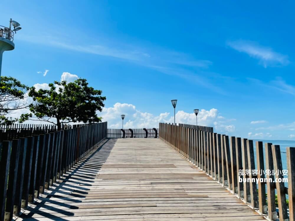 嘉義【東石漁人碼頭】愛琴海異國建築、彩色蚵殼屋、海豚隧道一日遊