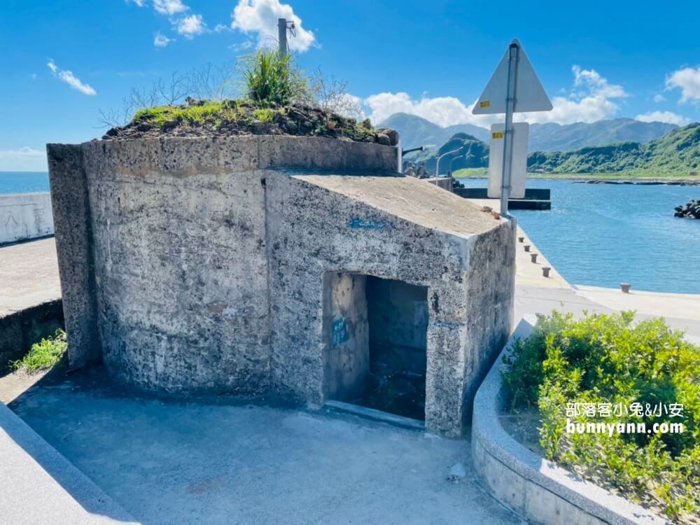 基隆【望海巷跨海景觀橋】朝向大海的步道，來回30分鐘輕鬆走完。