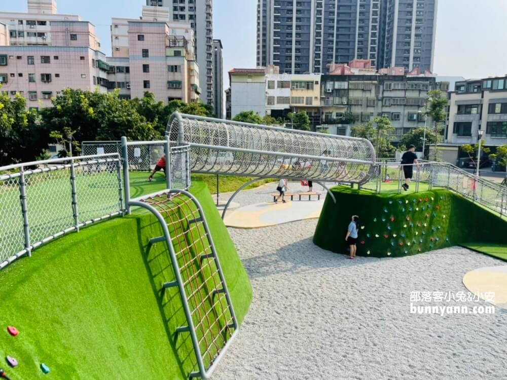 竹北【AI智慧園區公園】滑步車練習場，親子沙坑遊戲場來囉