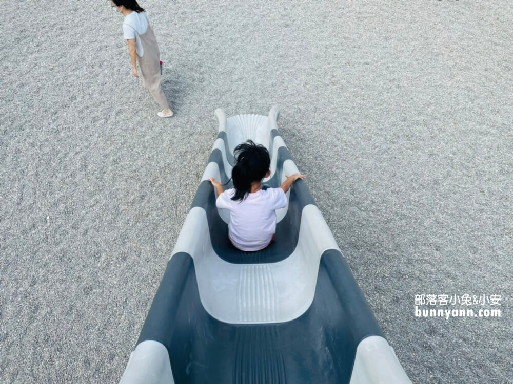 竹北【AI智慧園區公園】滑步車練習場，親子沙坑遊戲場來囉