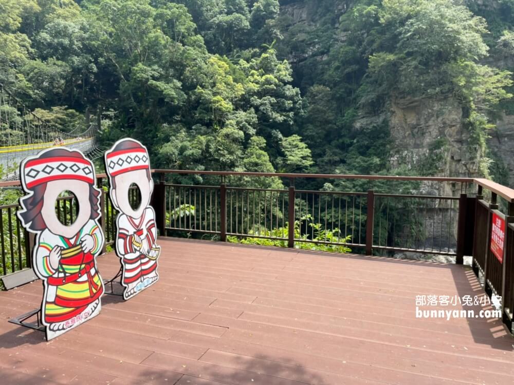 南庄【神仙谷瀑布】園區內擁有壯麗的景色和水量豐沛的山谷瀑布